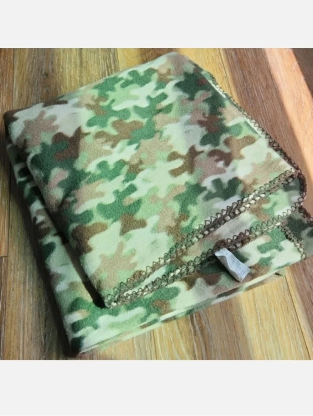 NWOT Mainstays Green Brown Tan Cream Camo Fleece Throw Blanket